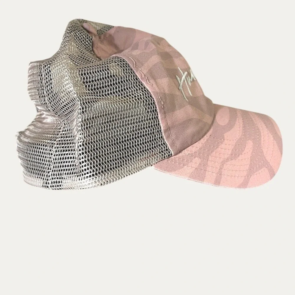 Hurley Key West Womens Trucker Hat Pink Camo Mesh Snapback One Size NWT